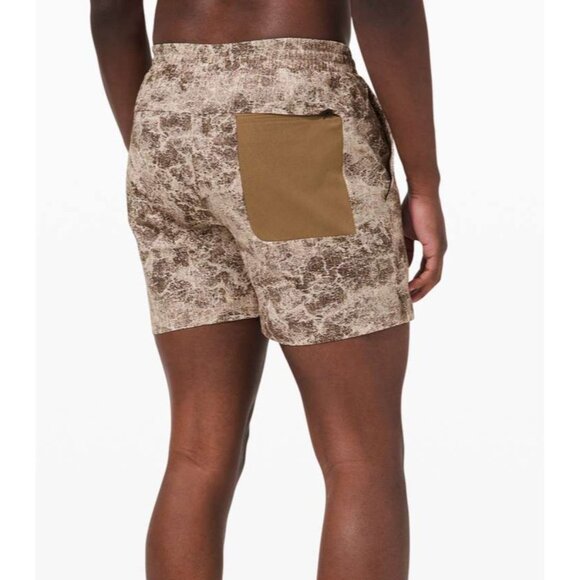 Lululemon Channel Cross Cloudburst Brown Camo 5" Lined Athletic Swim Shorts Sz S - Picture 4 of 9